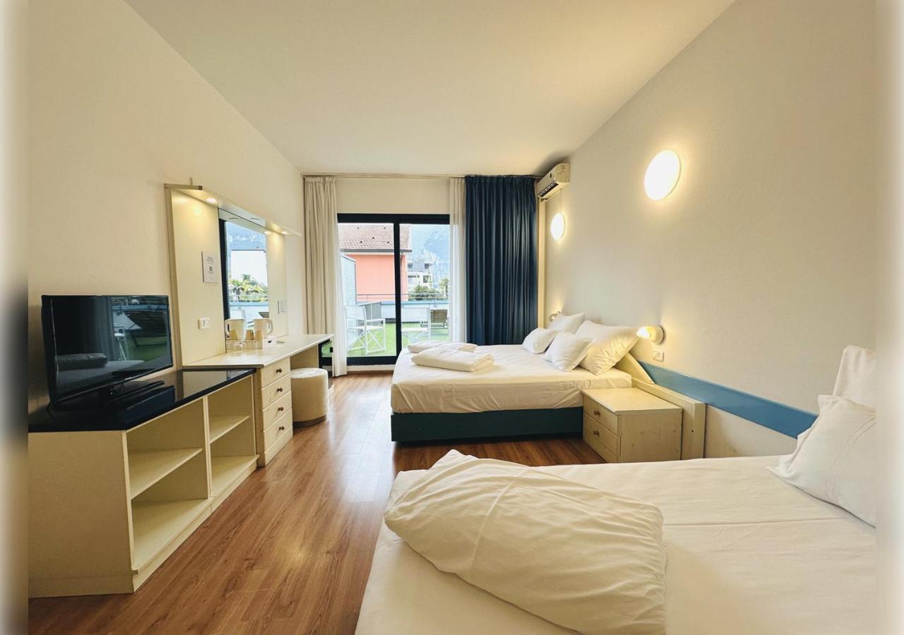 Hi Hotels Riva Del Garda Bagian luar foto
